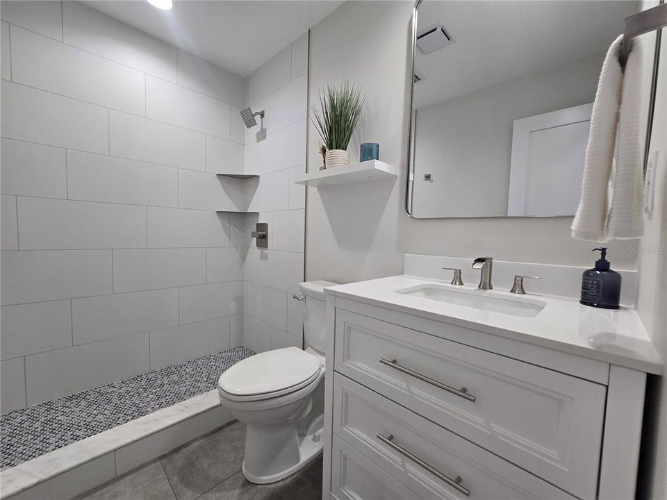 For Sale: $229,000 (2 beds, 2 baths, 1140 Square Feet)