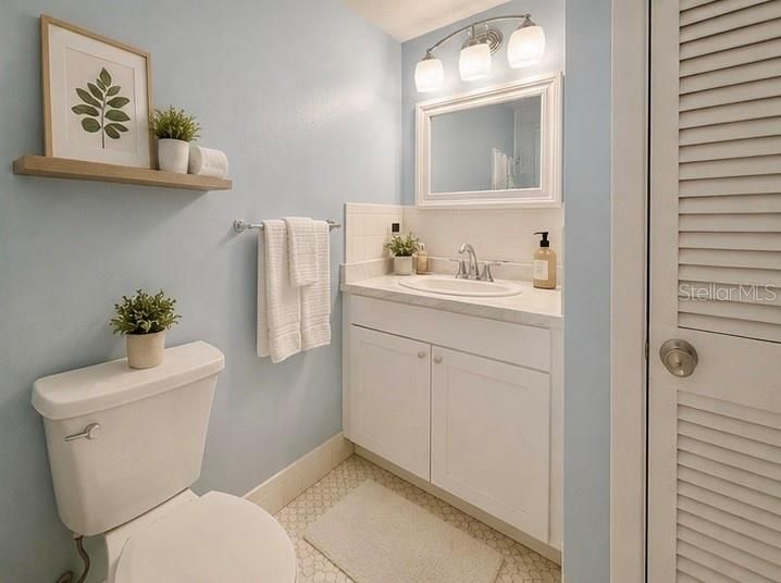 For Sale: $90,000 (1 beds, 1 baths, 770 Square Feet)