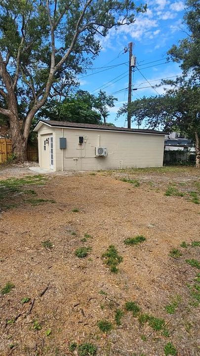 For Rent: $900 (1 beds, 1 baths, 500 Square Feet)
