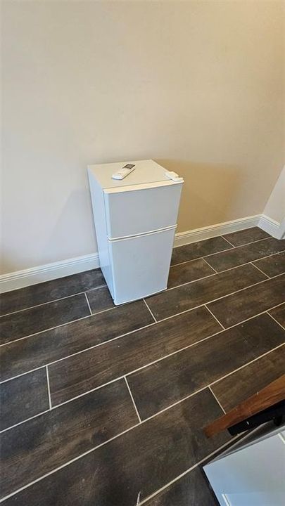 For Rent: $900 (1 beds, 1 baths, 500 Square Feet)