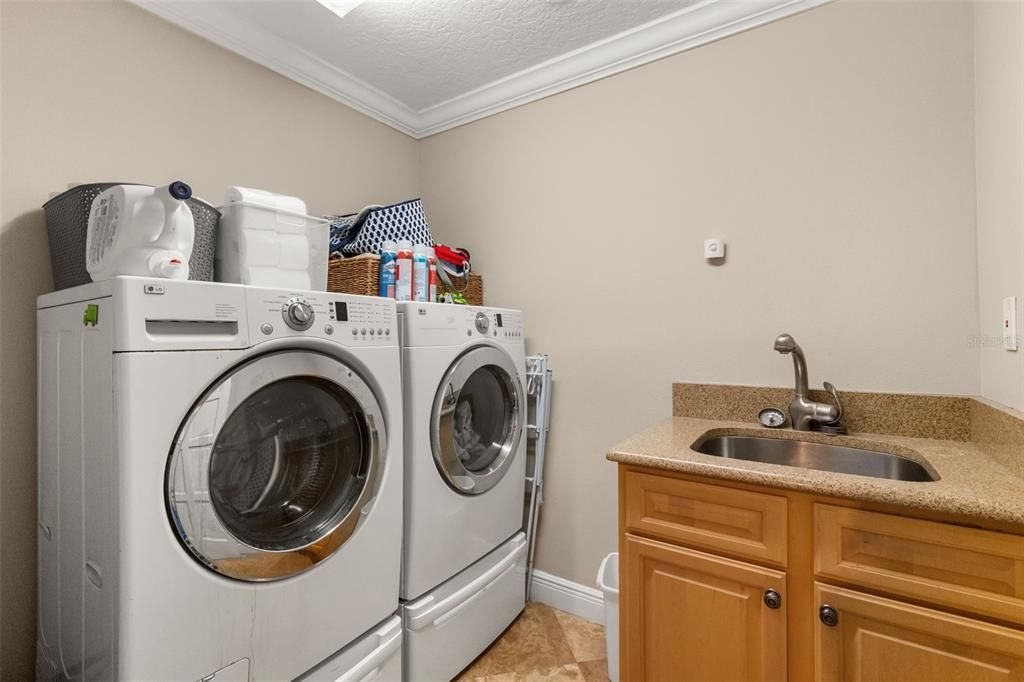 En Renta: $4,000 (4 camas, 2 baños, 2129 Pies cuadrados)