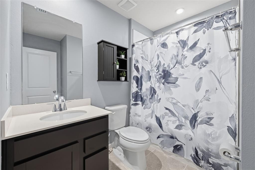 For Sale: $255,000 (3 beds, 2 baths, 1440 Square Feet)