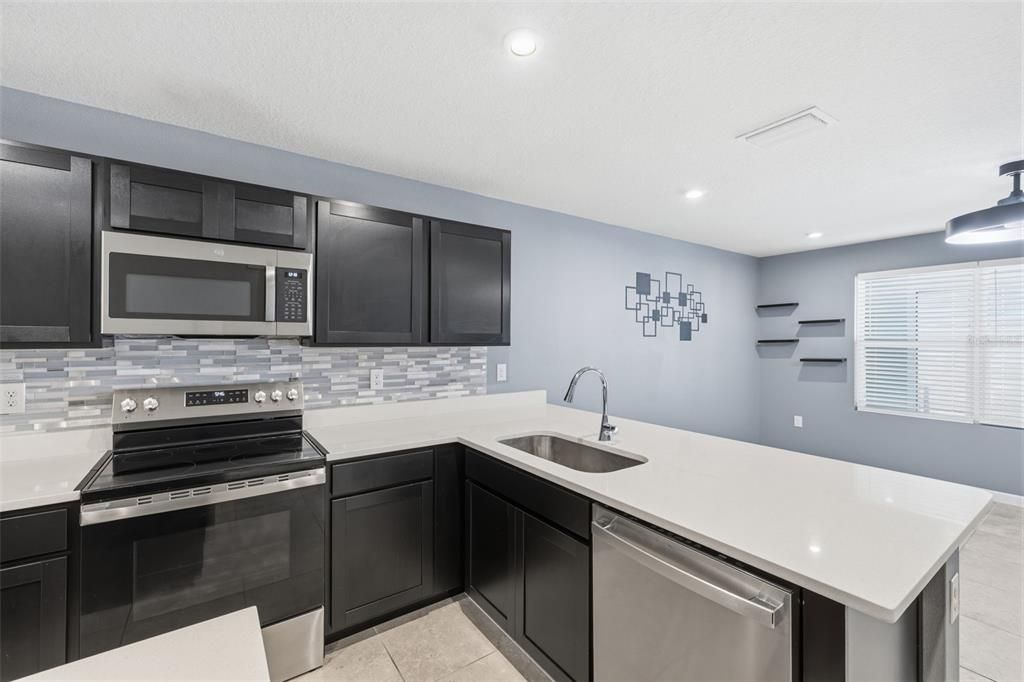 For Sale: $255,000 (3 beds, 2 baths, 1440 Square Feet)