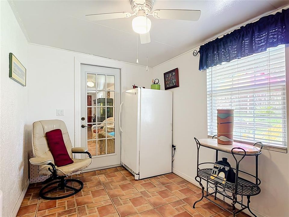 For Sale: $389,900 (3 beds, 2 baths, 1548 Square Feet)