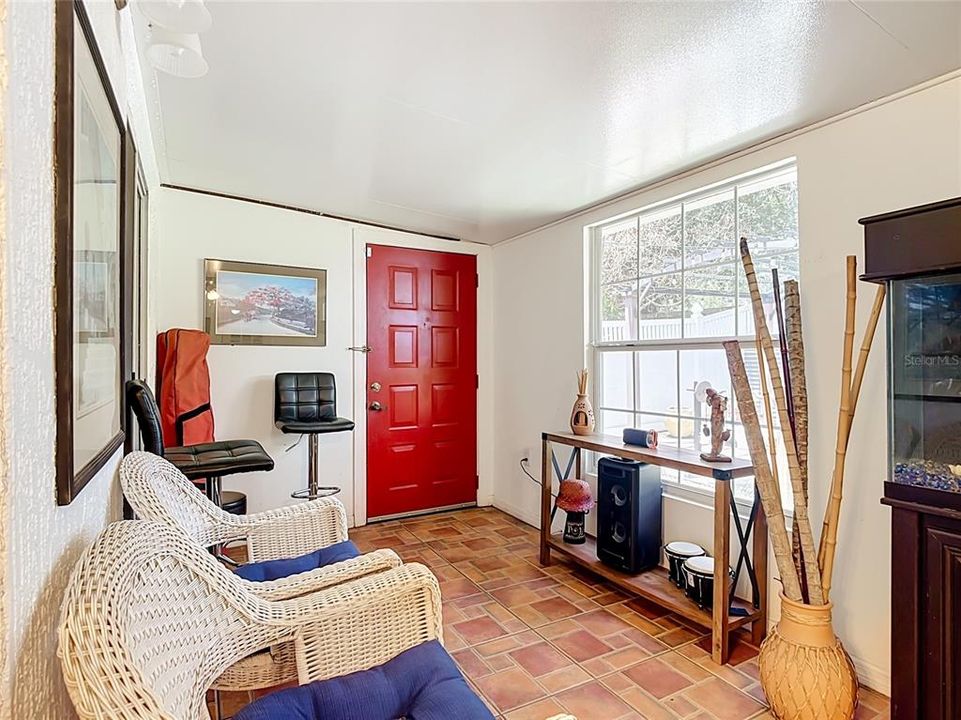 For Sale: $389,900 (3 beds, 2 baths, 1548 Square Feet)