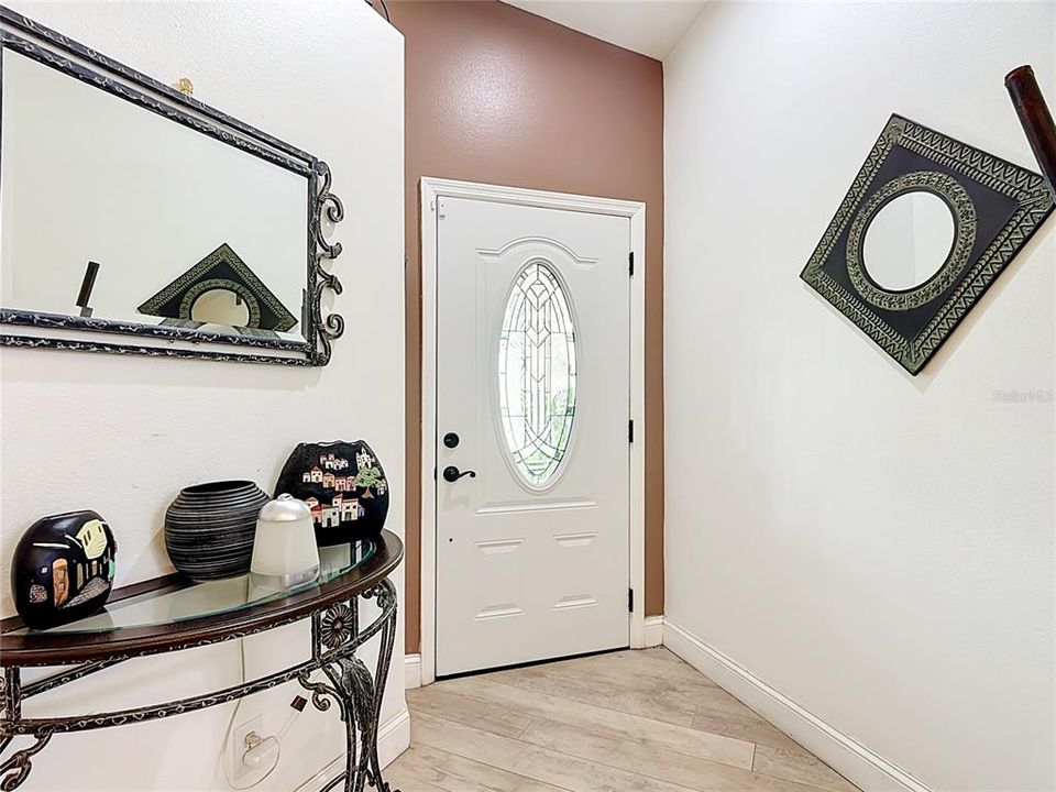 For Sale: $389,900 (3 beds, 2 baths, 1548 Square Feet)