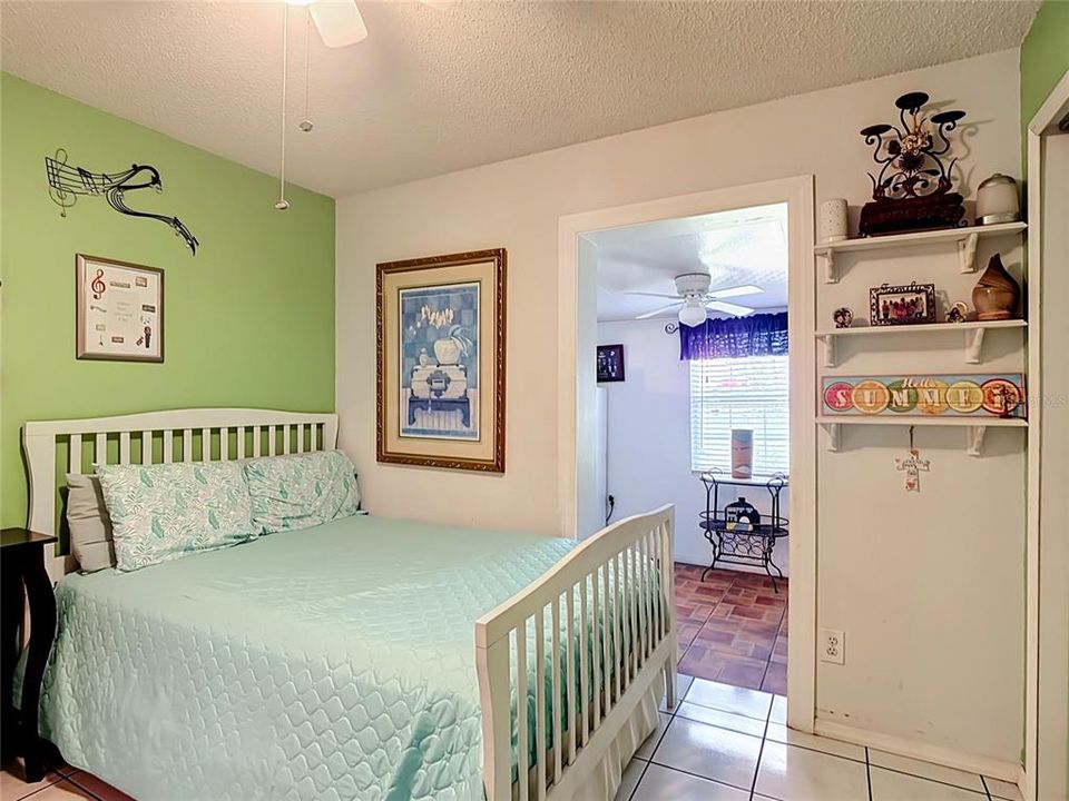 For Sale: $389,900 (3 beds, 2 baths, 1548 Square Feet)