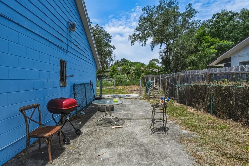 En Venta: $270,000 (3 camas, 2 baños, 1403 Pies cuadrados)