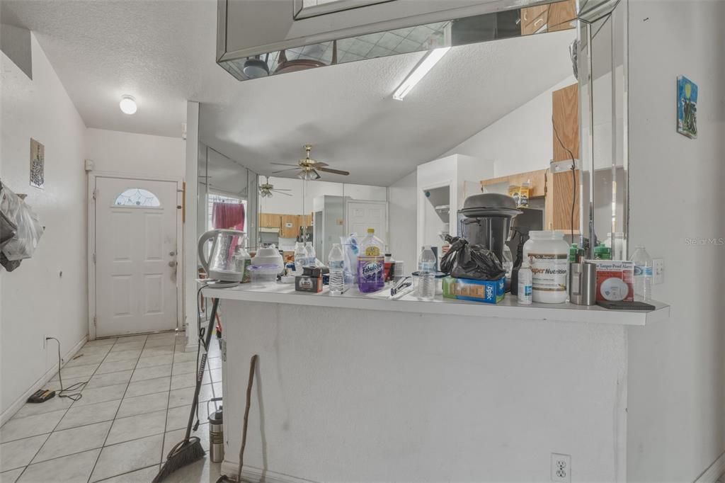 En Venta: $270,000 (3 camas, 2 baños, 1403 Pies cuadrados)