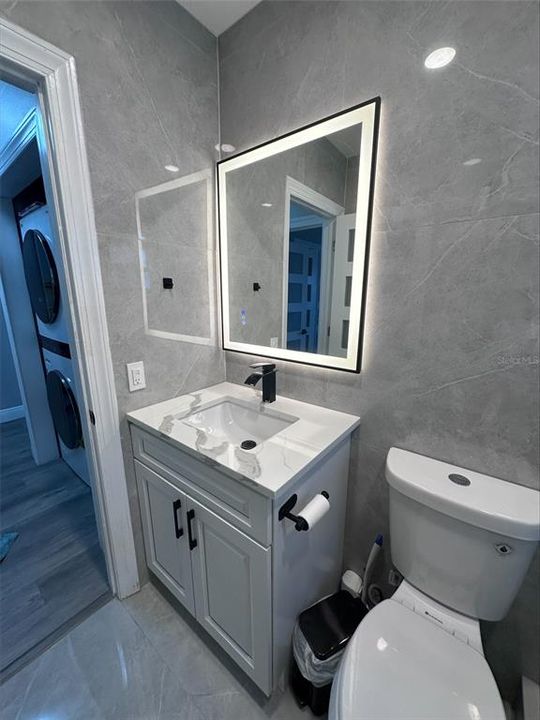 В аренду: $2,000 (2 спален, 1 ванн, 837 Квадратных фут)