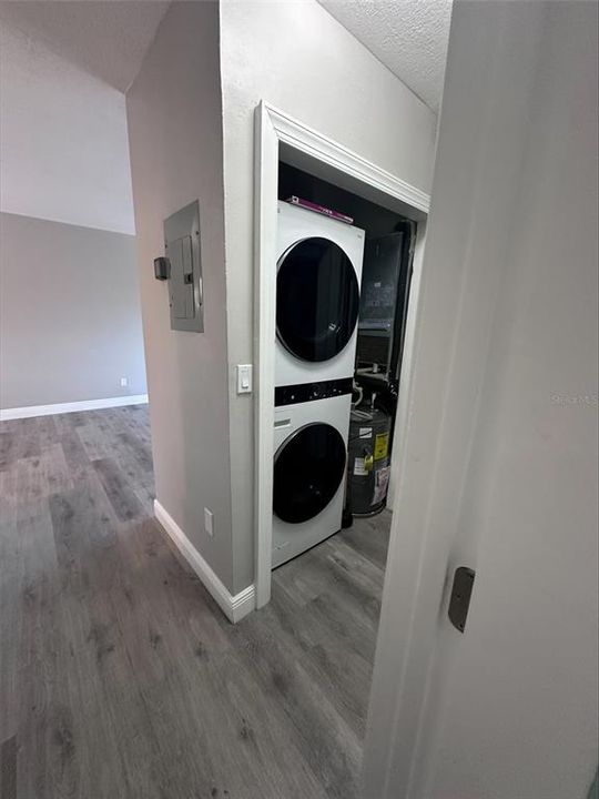 В аренду: $2,000 (2 спален, 1 ванн, 837 Квадратных фут)