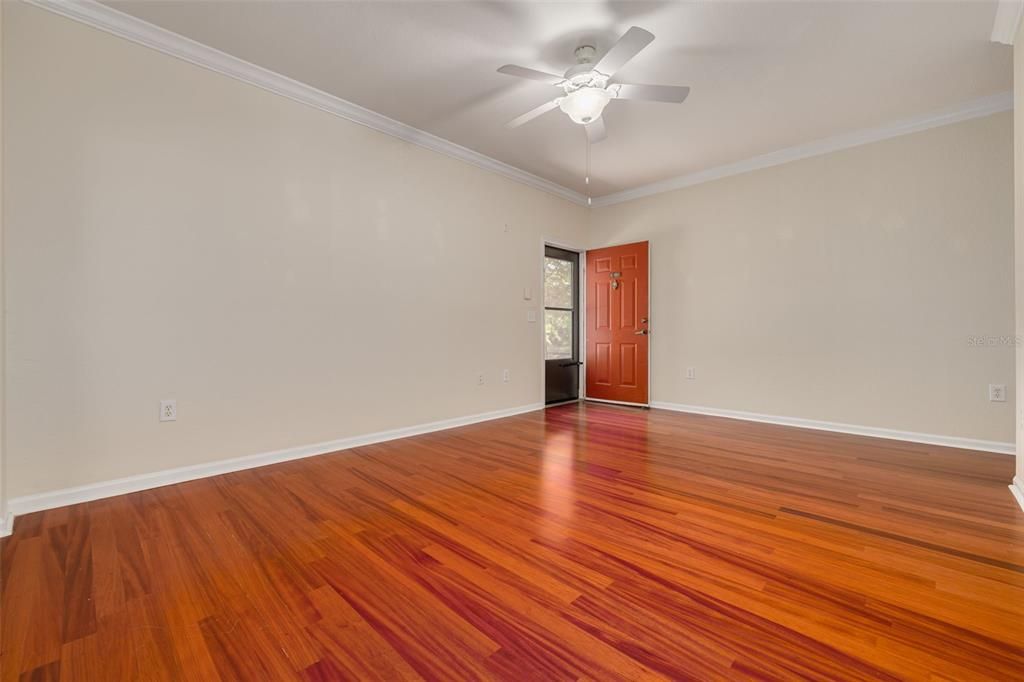 En Venta: $248,900 (2 camas, 2 baños, 1125 Pies cuadrados)