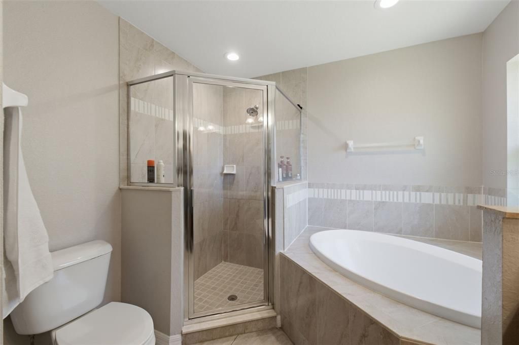 En Venta: $440,000 (4 camas, 2 baños, 2163 Pies cuadrados)