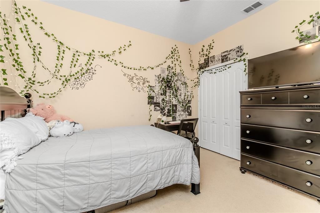 For Sale: $425,000 (4 beds, 3 baths, 2314 Square Feet)