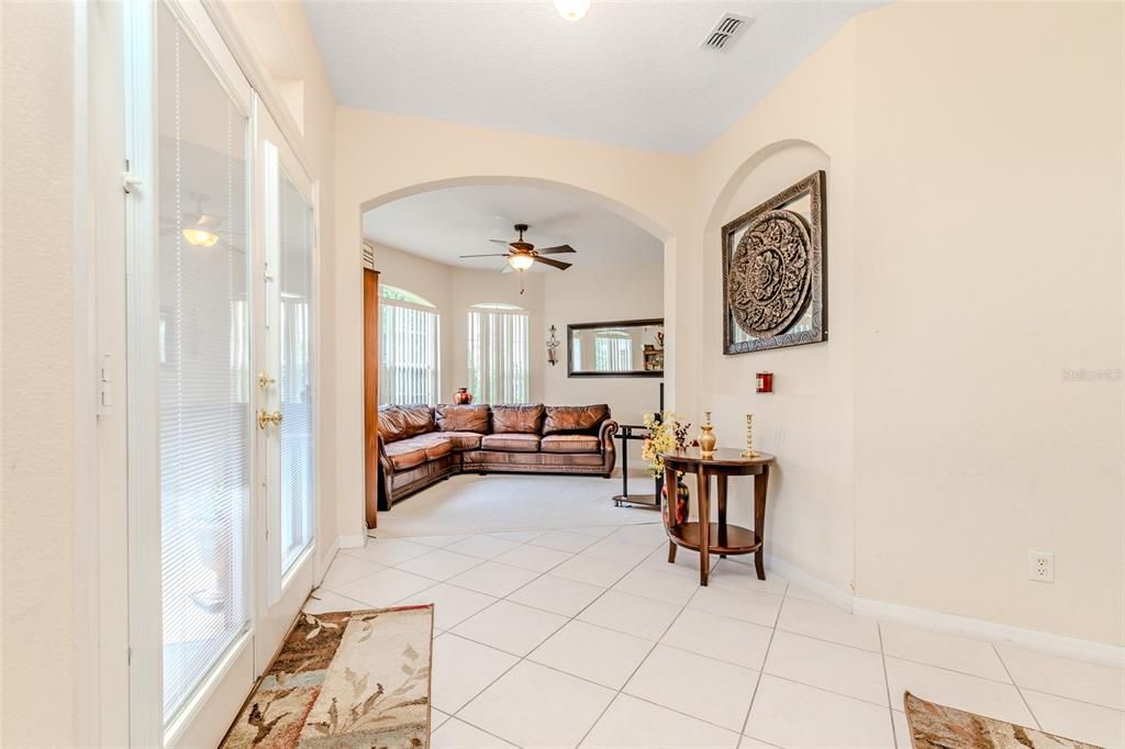 For Sale: $425,000 (4 beds, 3 baths, 2314 Square Feet)