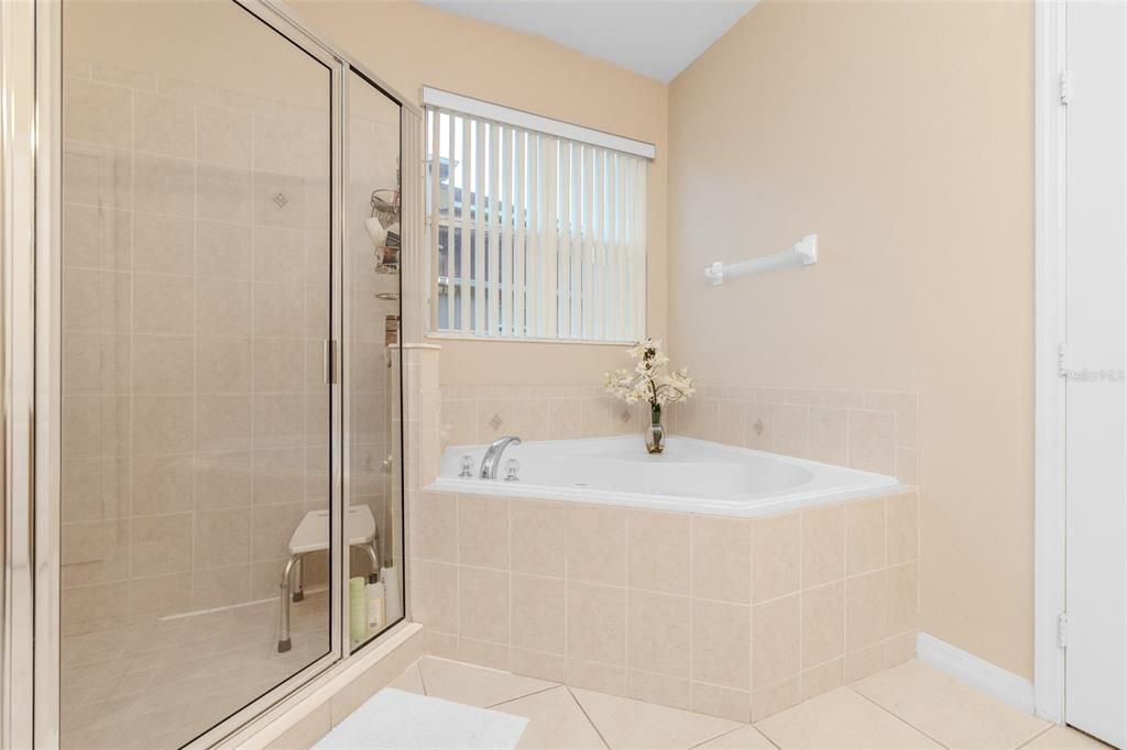 For Sale: $425,000 (4 beds, 3 baths, 2314 Square Feet)