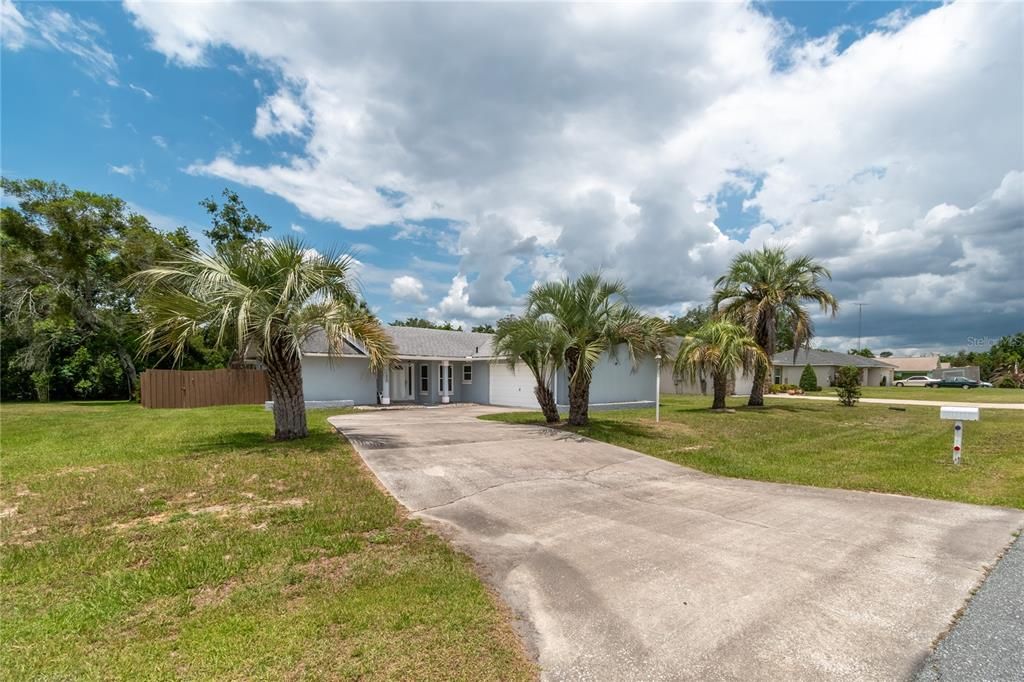 Active With Contract: $235,000 (3 beds, 2 baths, 1786 Square Feet)
