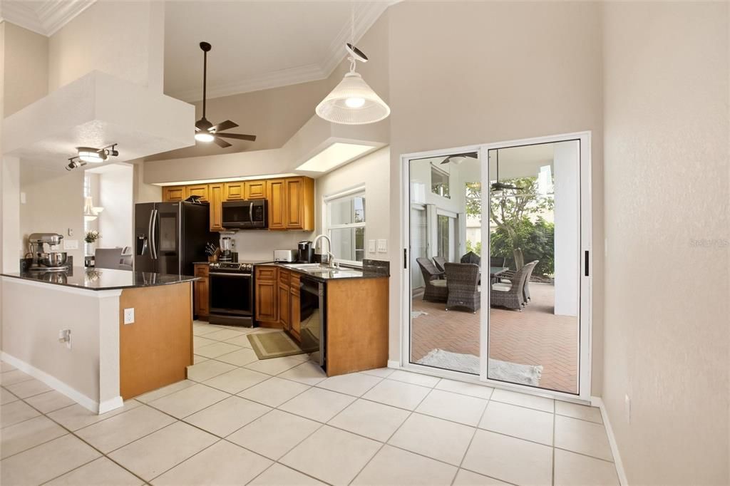For Sale: $475,000 (3 beds, 2 baths, 2160 Square Feet)