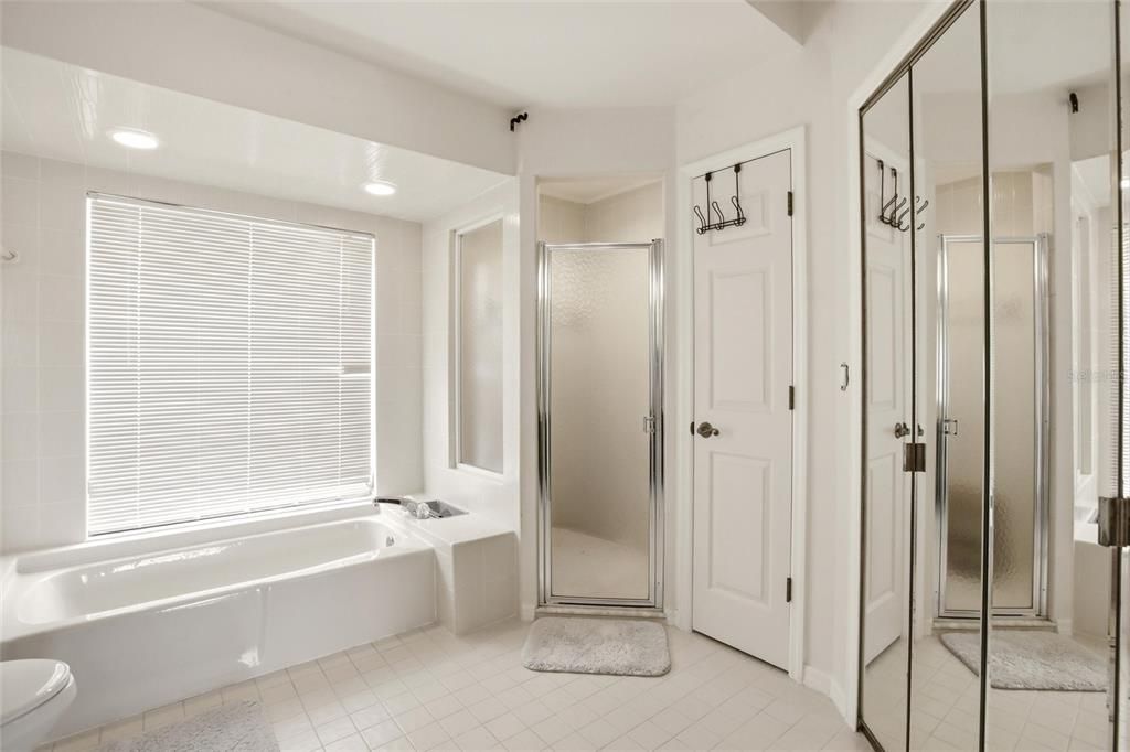 For Sale: $475,000 (3 beds, 2 baths, 2160 Square Feet)