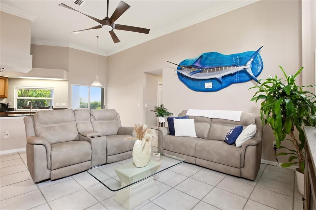 For Sale: $475,000 (3 beds, 2 baths, 2160 Square Feet)
