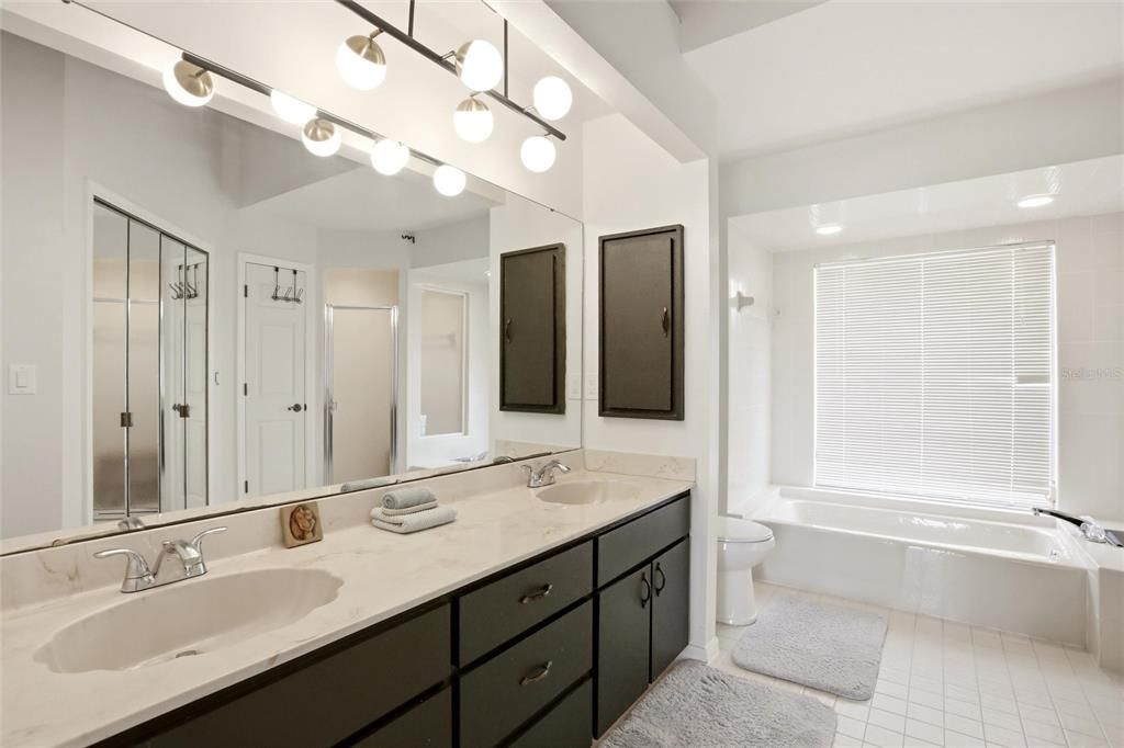 For Sale: $475,000 (3 beds, 2 baths, 2160 Square Feet)