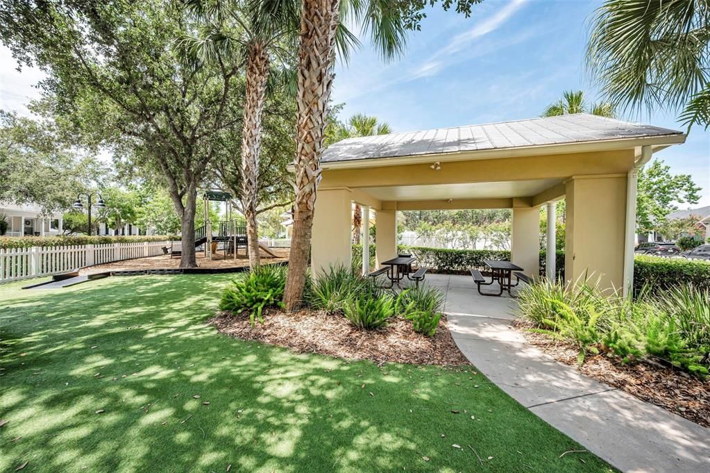 En Venta: $429,900 (2 camas, 2 baños, 1637 Pies cuadrados)