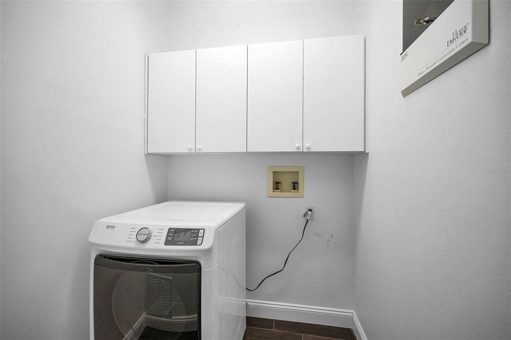 En Venta: $429,900 (2 camas, 2 baños, 1637 Pies cuadrados)