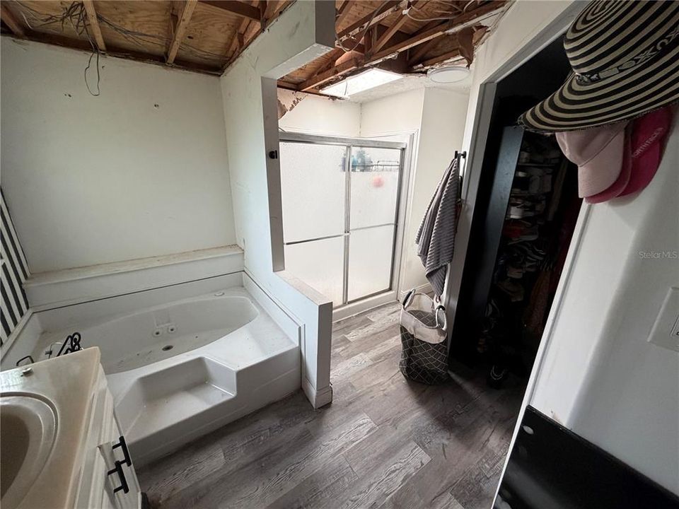 На продажу: $179,900 (3 спален, 2 ванн, 1507 Квадратных фут)