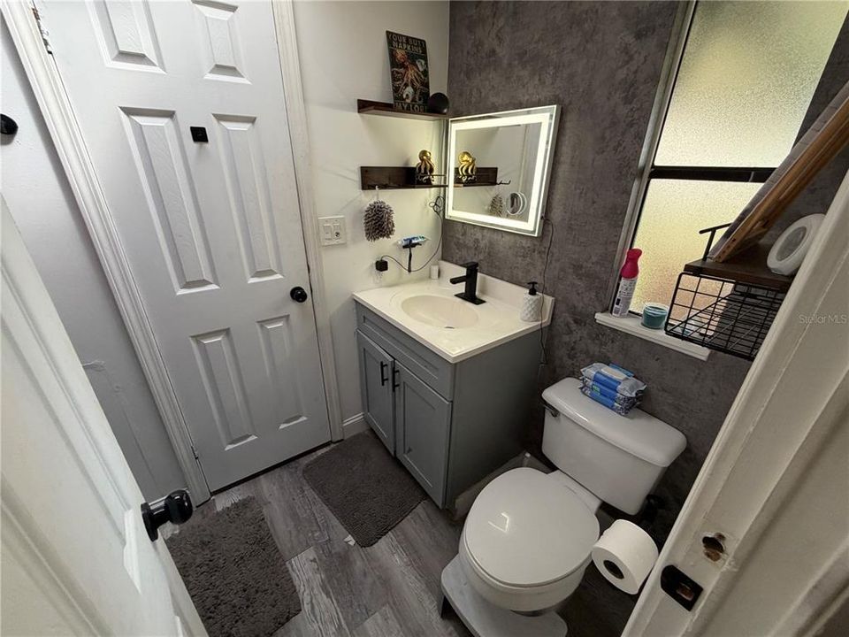 На продажу: $179,900 (3 спален, 2 ванн, 1507 Квадратных фут)
