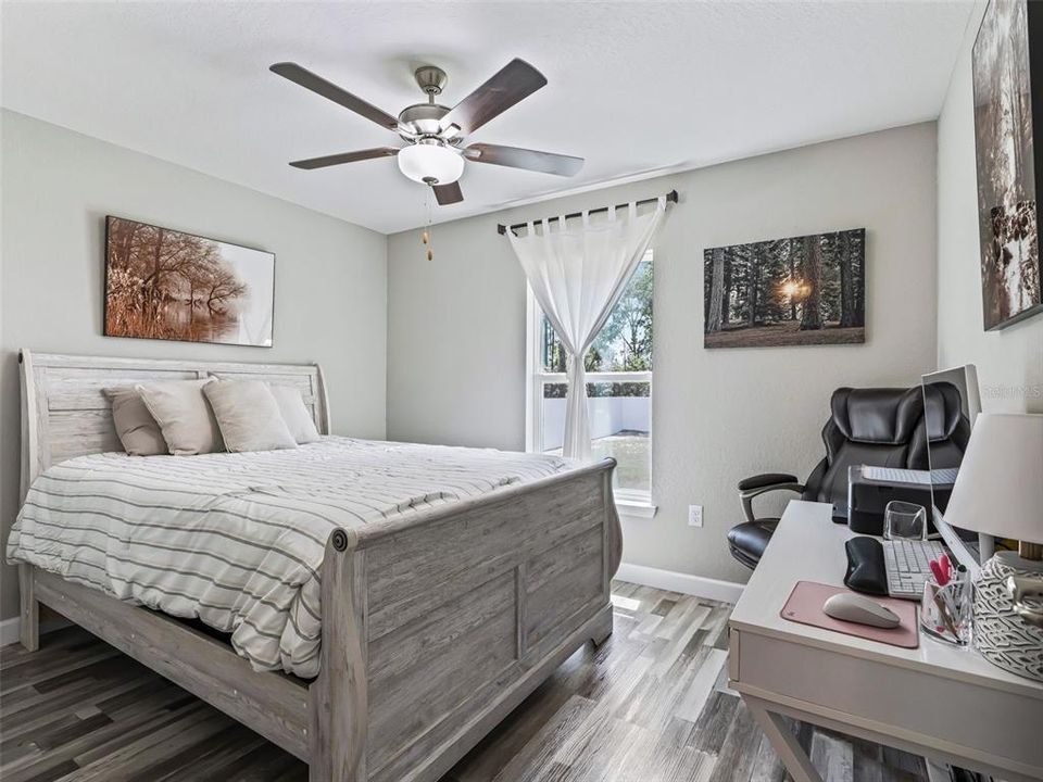 For Sale: $273,000 (3 beds, 2 baths, 1324 Square Feet)