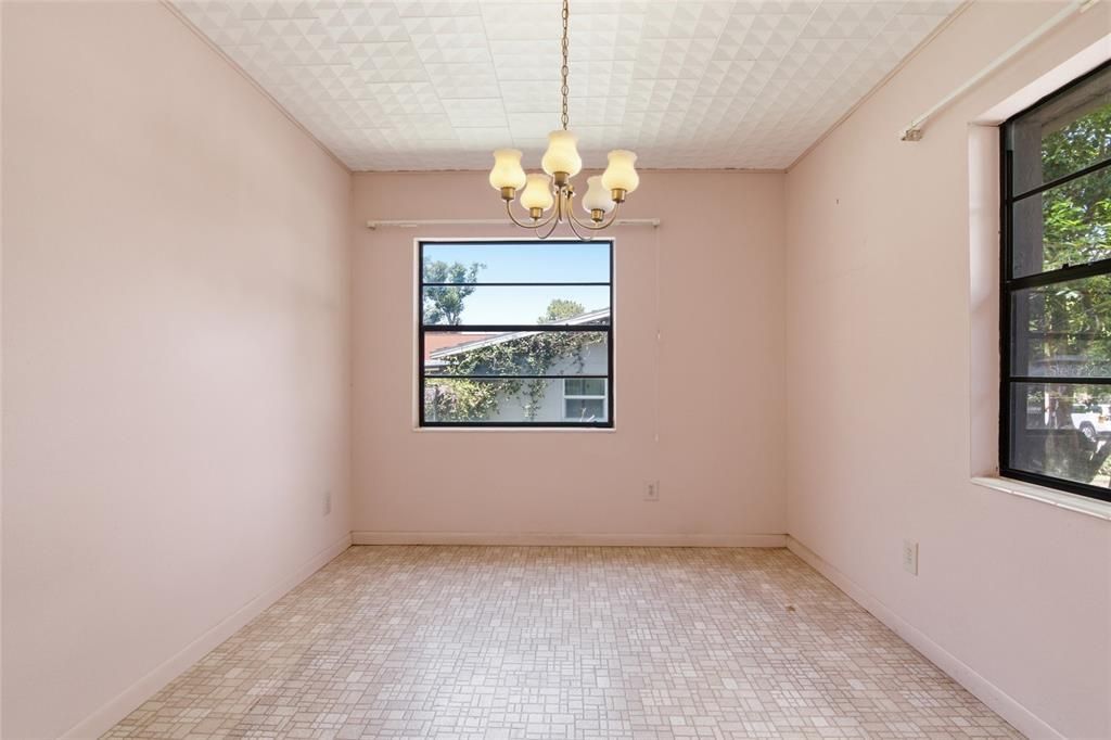 Active With Contract: $300,000 (5 beds, 2 baths, 2216 Square Feet)