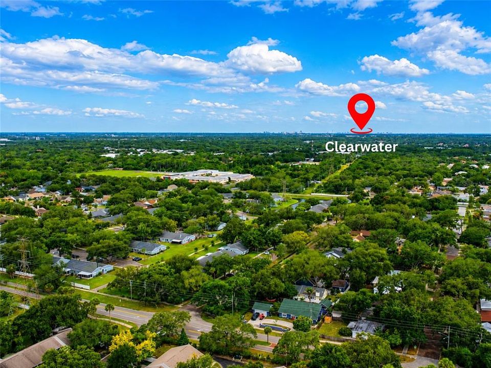 For Sale: $299,000 (2 beds, 1 baths, 939 Square Feet)