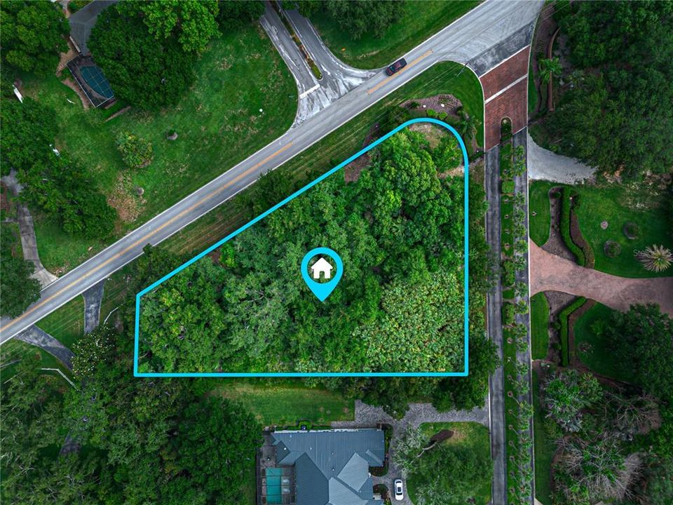待售: $250,000 (1.04 acres)