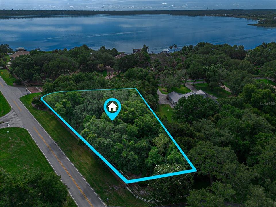 待售: $250,000 (1.04 acres)