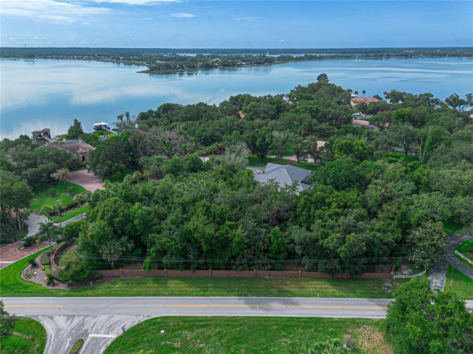 待售: $250,000 (1.04 acres)