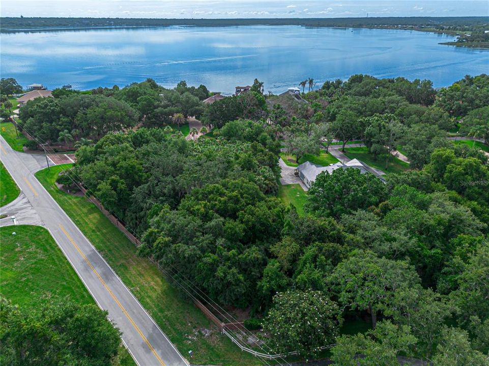 待售: $250,000 (1.04 acres)