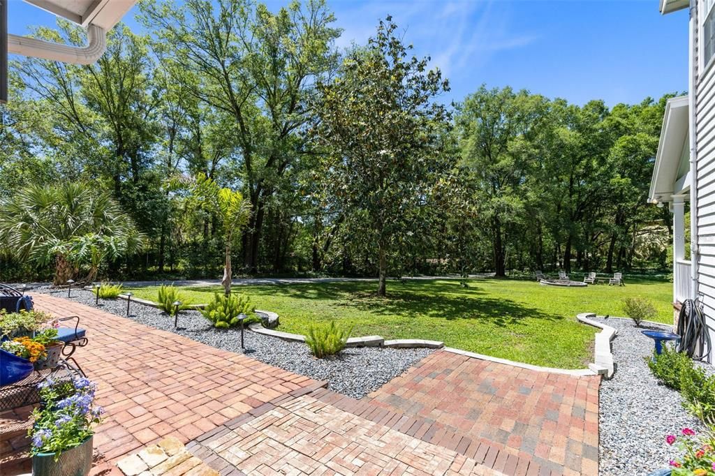 For Sale: $1,300,000 (6 beds, 5 baths, 5195 Square Feet)