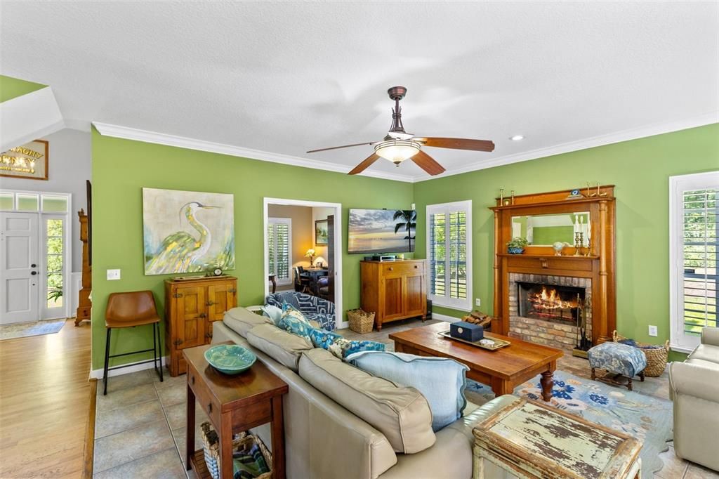 For Sale: $1,300,000 (6 beds, 5 baths, 5195 Square Feet)