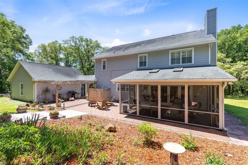 For Sale: $1,300,000 (6 beds, 5 baths, 5195 Square Feet)