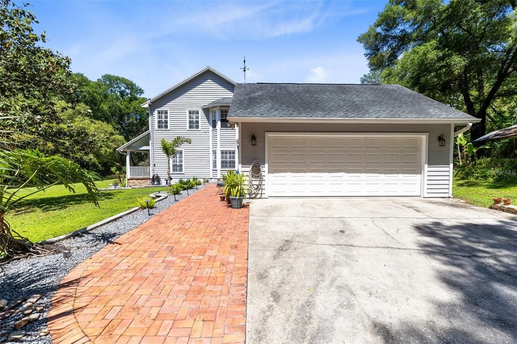 For Sale: $1,300,000 (6 beds, 5 baths, 5195 Square Feet)