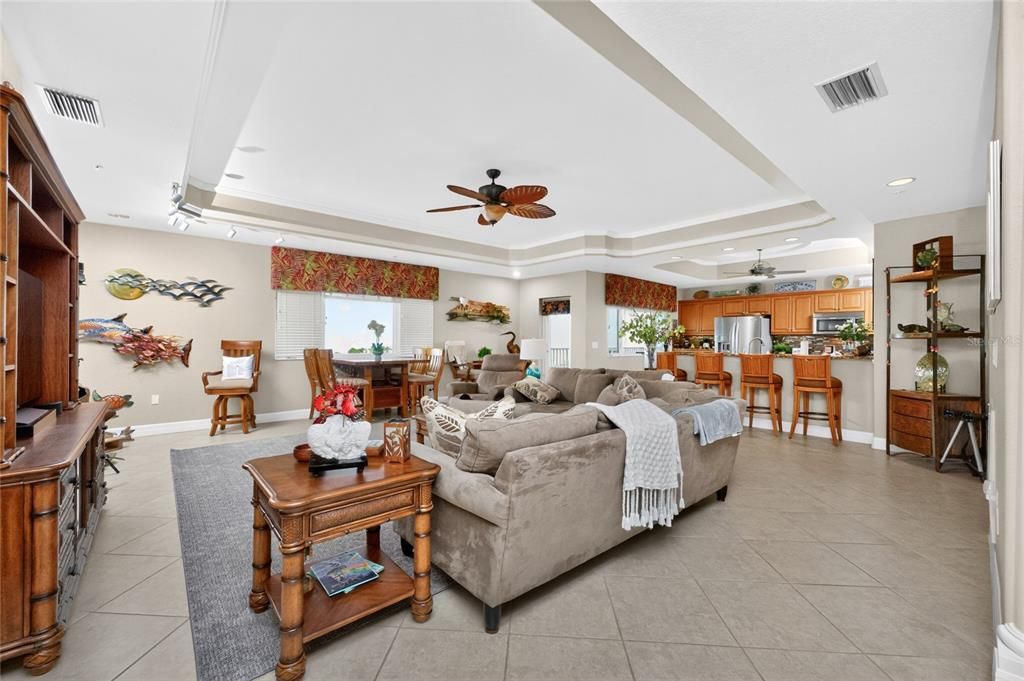 For Sale: $895,000 (2 beds, 2 baths, 1780 Square Feet)