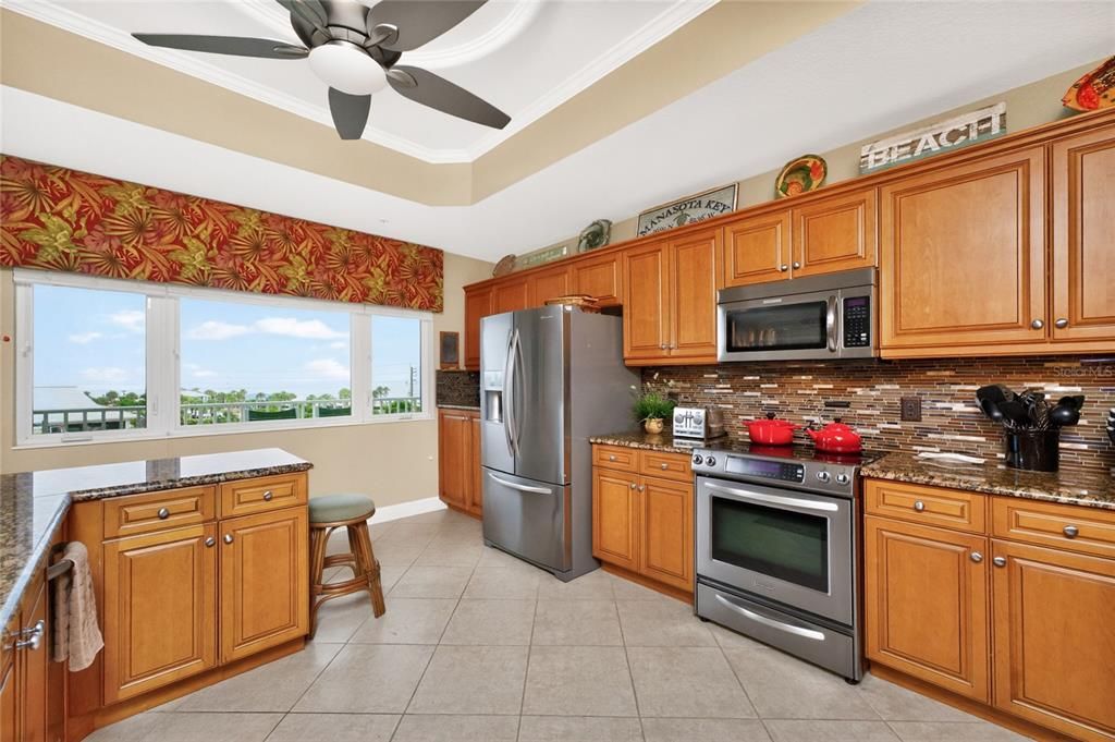 For Sale: $895,000 (2 beds, 2 baths, 1780 Square Feet)