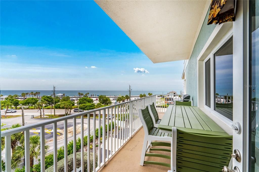 For Sale: $895,000 (2 beds, 2 baths, 1780 Square Feet)