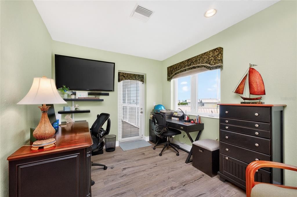 For Sale: $895,000 (2 beds, 2 baths, 1780 Square Feet)