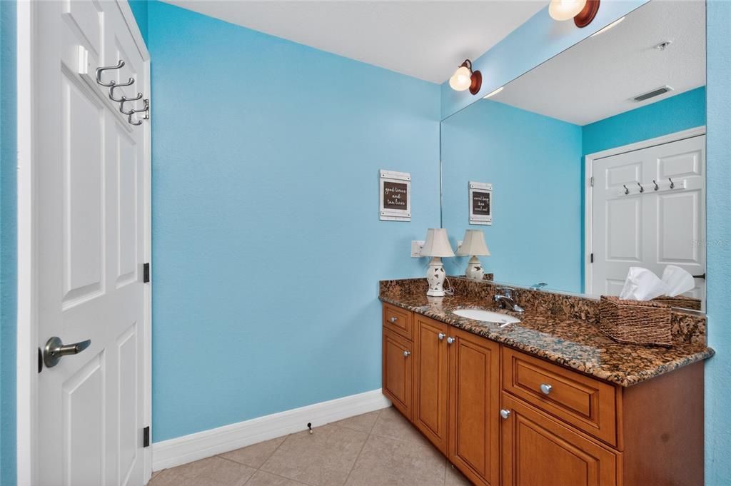 For Sale: $895,000 (2 beds, 2 baths, 1780 Square Feet)