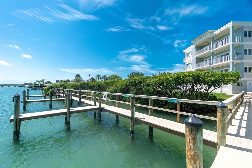 For Sale: $895,000 (2 beds, 2 baths, 1780 Square Feet)