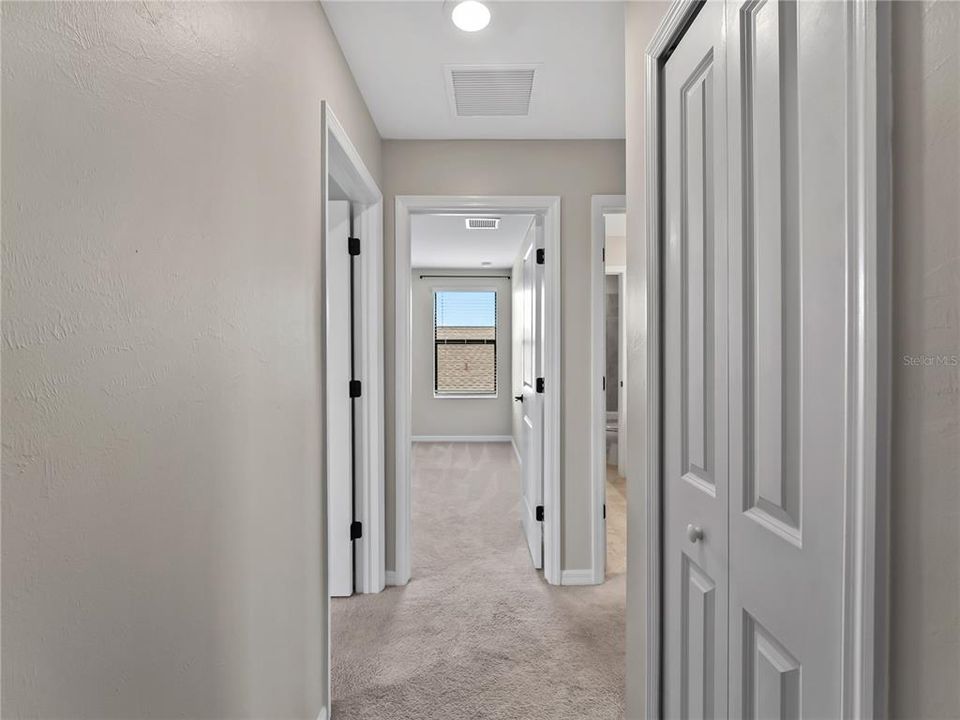 For Sale: $399,999 (4 beds, 3 baths, 2522 Square Feet)