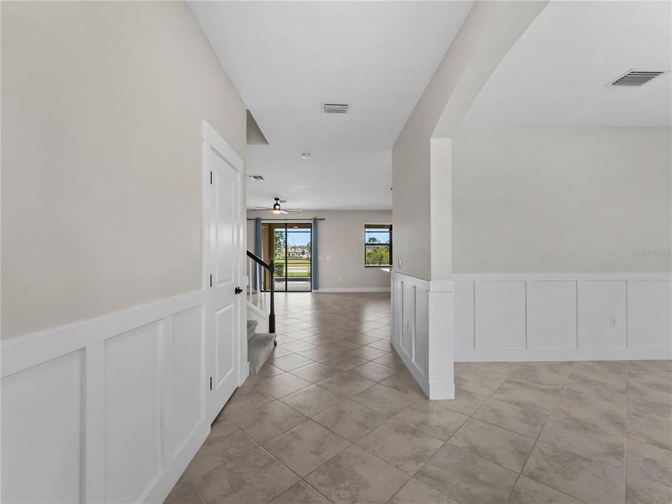 For Sale: $399,999 (4 beds, 3 baths, 2522 Square Feet)
