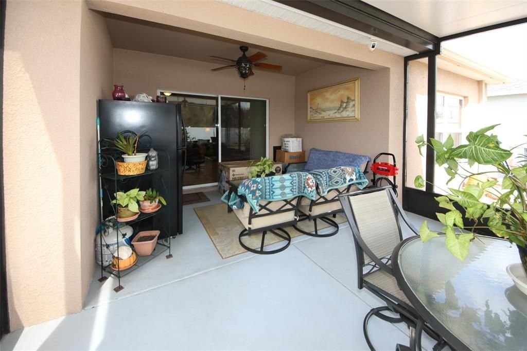 En Venta: $379,200 (4 camas, 2 baños, 2082 Pies cuadrados)