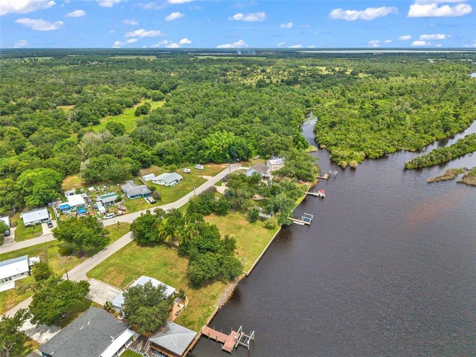 На продажу: $250,000 (0.40 acres)
